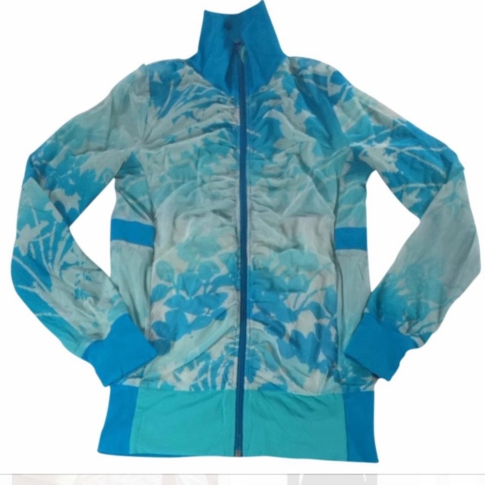 Lululemon reversible Raja Jacket size 6 blue
